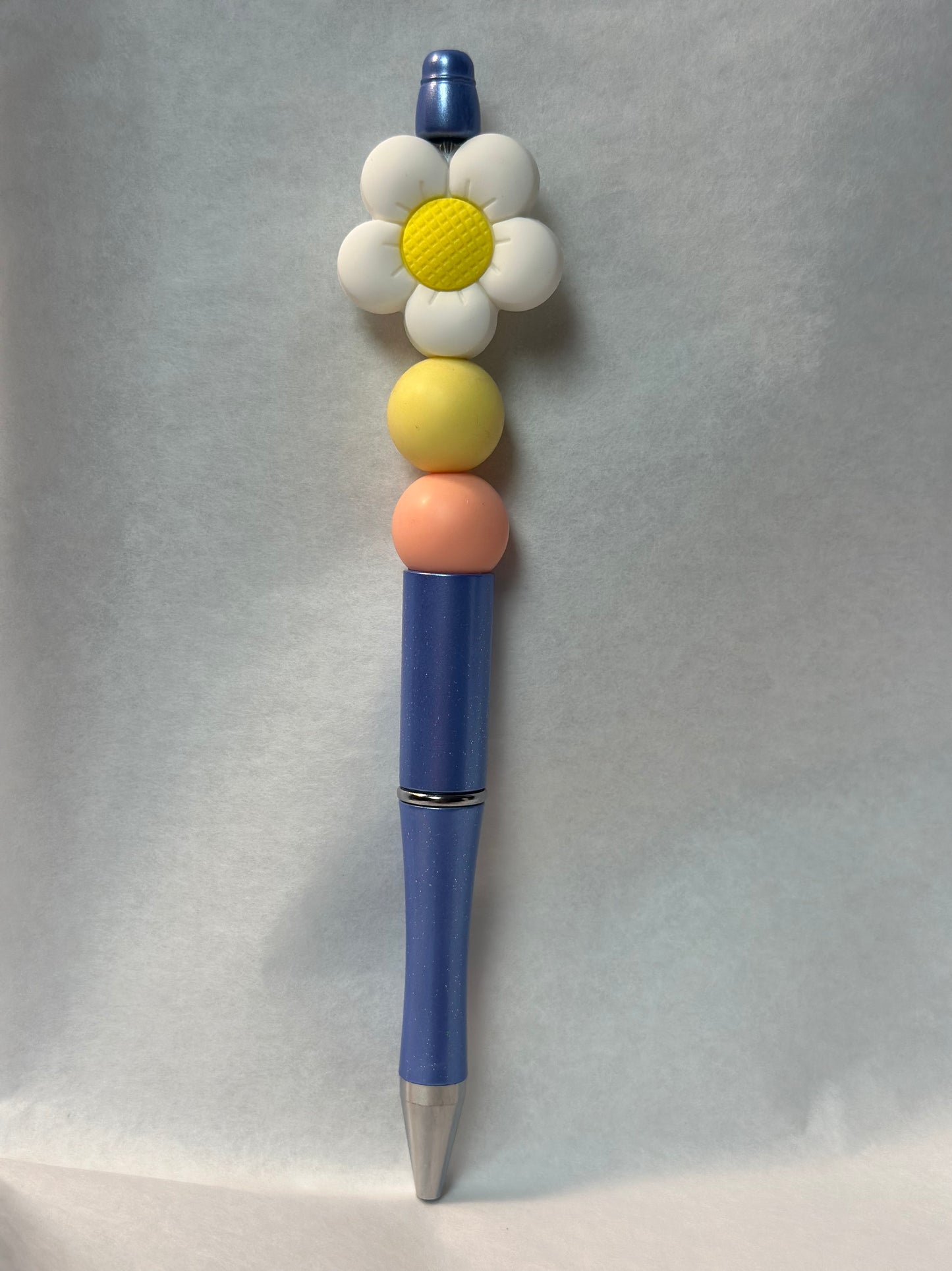 White Flower Pen